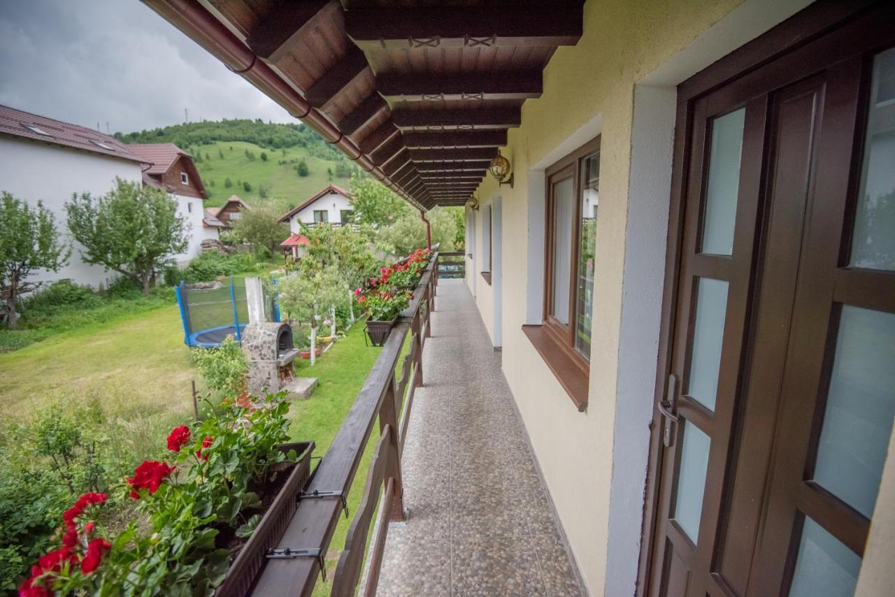 Готель Vila Chic M Моєчу-де-Жос Екстер'єр фото